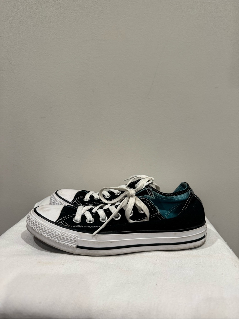Classic Low-Top Canvas Sneakers in Black and White size 7